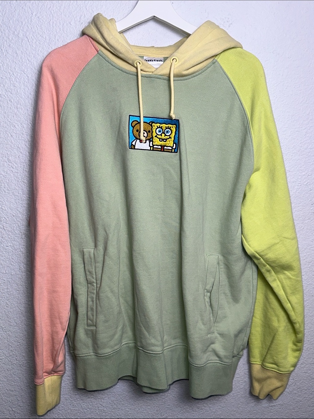 Teddy Fresh X SpongeBob 2020 Hoodie Sweater Embroidered Size Large